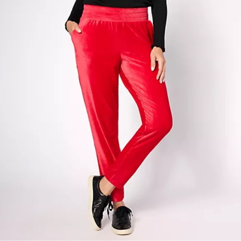NEW AnyBody Rib Velour Pull-On Tapered Leg Pants